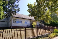 Iskola külső felvétel